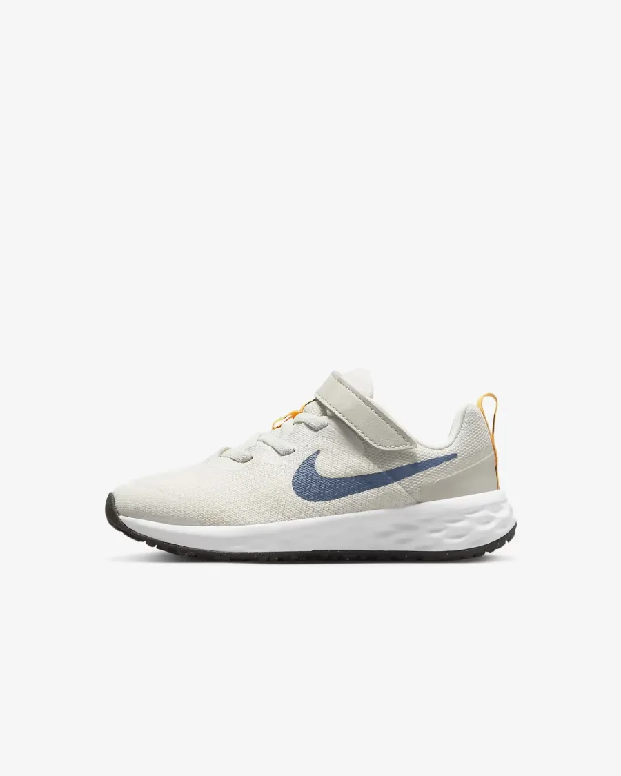 Кросівки Nike Revolution 6 DD1095-100