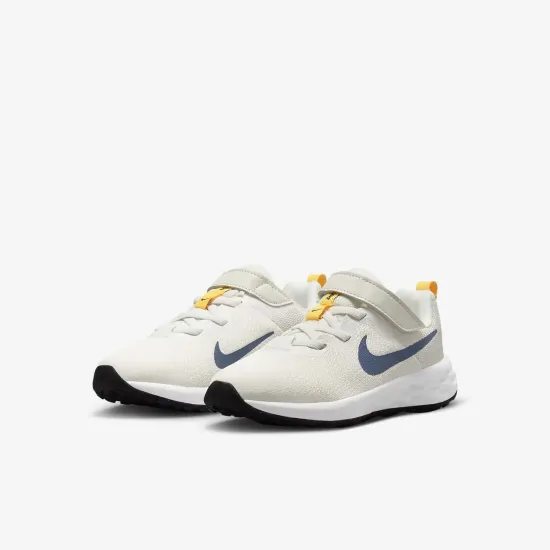 Кросівки Nike Revolution 6 DD1095-100