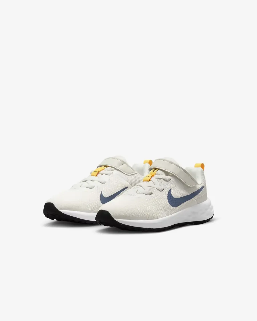 Кросівки Nike Revolution 6 DD1095-100
