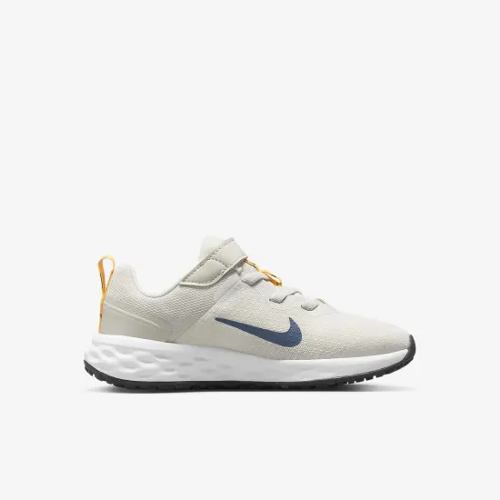 Кросівки Nike Revolution 6 DD1095-100