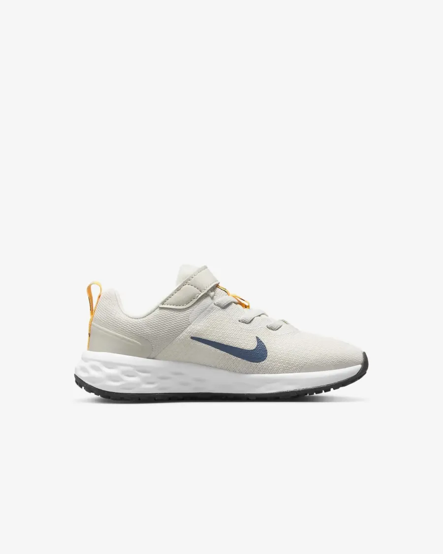 Кросівки Nike Revolution 6 DD1095-100