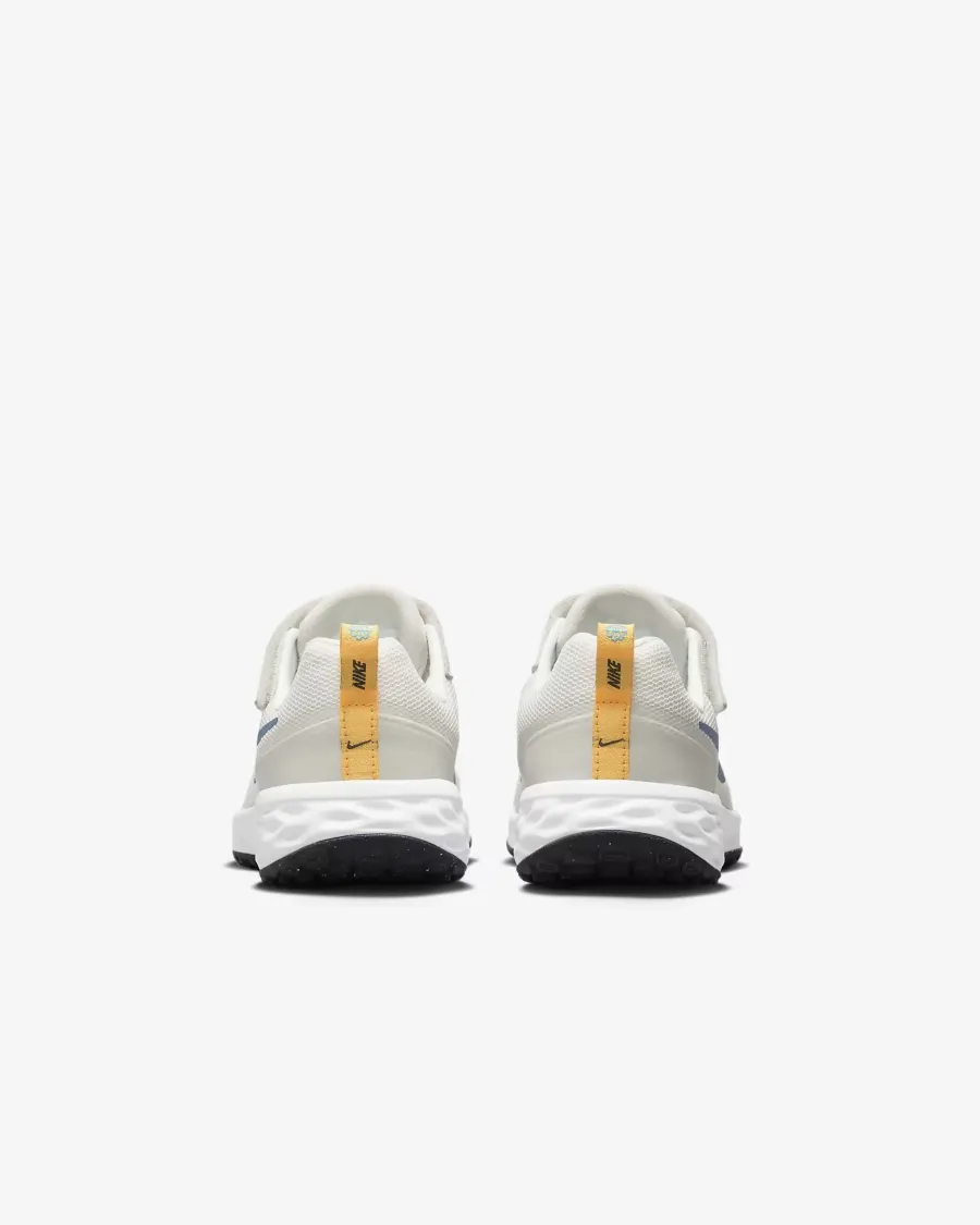 Кросівки Nike Revolution 6 DD1095-100
