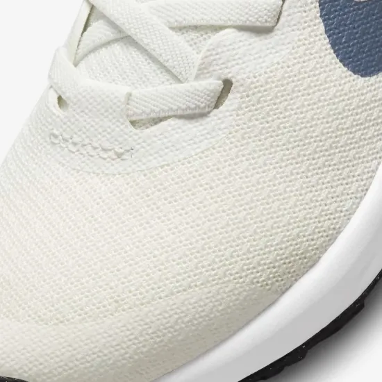 Кросівки Nike Revolution 6 DD1095-100
