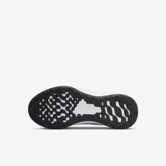 Кросівки Nike Revolution 6 DD1095-100