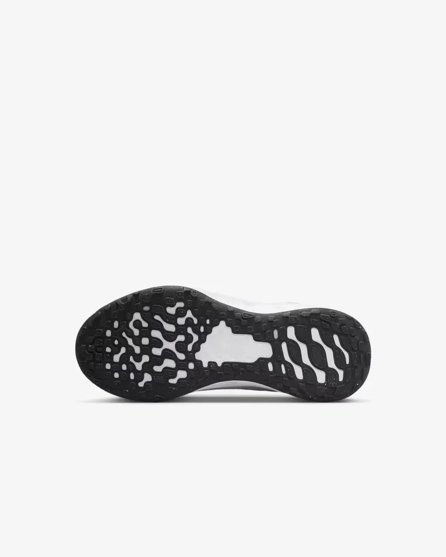 Кросівки Nike Revolution 6 DD1095-100
