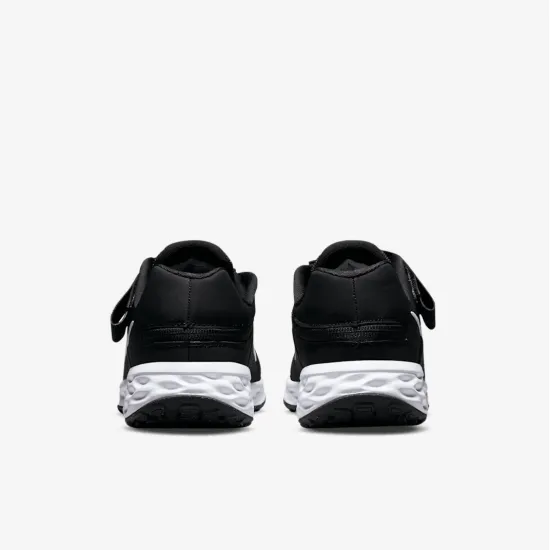 Кросівки Nike Revolution 6 FlyEase DD1113-003