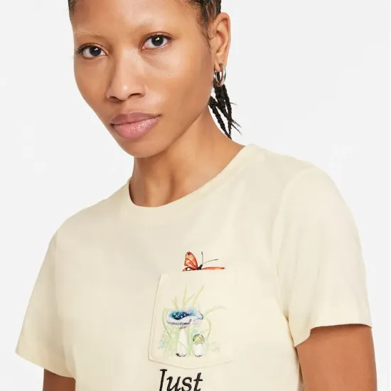 Футболка Nike Nature Pocket Tee DD1462-113