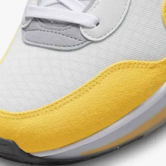 Кросівки Nike Air Max Motif DD3697-001