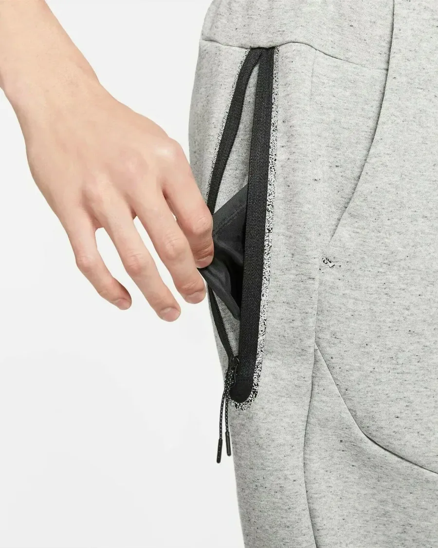 Штани Nike Sportswear Tech Fleece Joggers DD4706-010