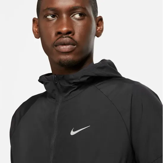 Вітровка Nike Repel Miler DD4746-010