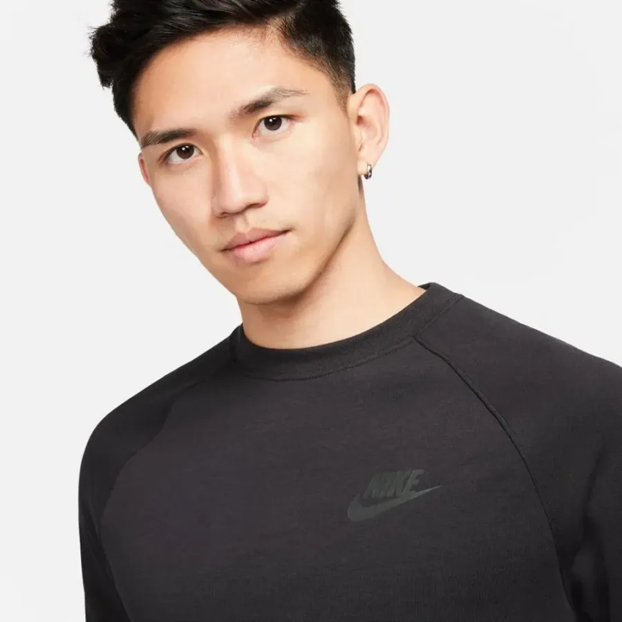 Світшот Nike Sportswear Tech Essentials Crew-Neck DD5257-010