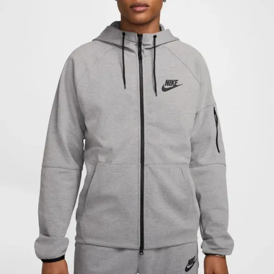 Кофта Nike Sportswear Tech Essentials Full Zip Fleece DD5284-002