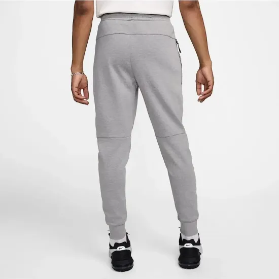 Штани Nike Sportswear Tech Essentials Fleece Joggers DD5293-002