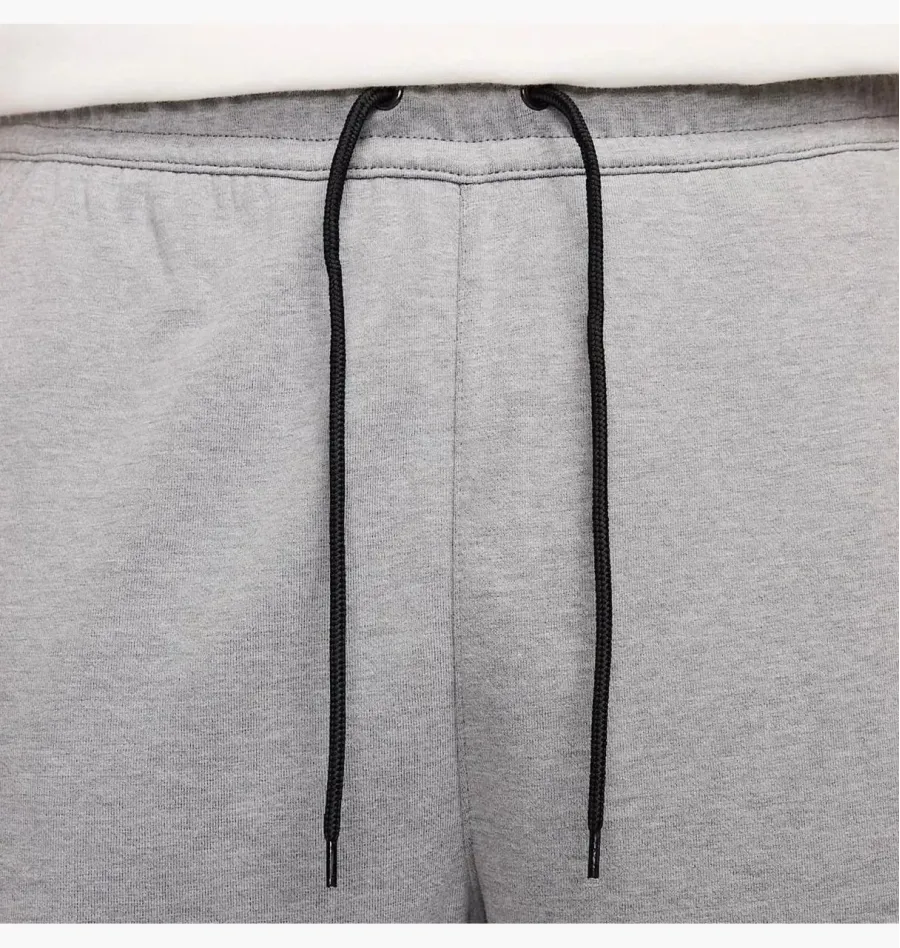 Штани Nike Sportswear Tech Essentials Fleece Joggers DD5293-002