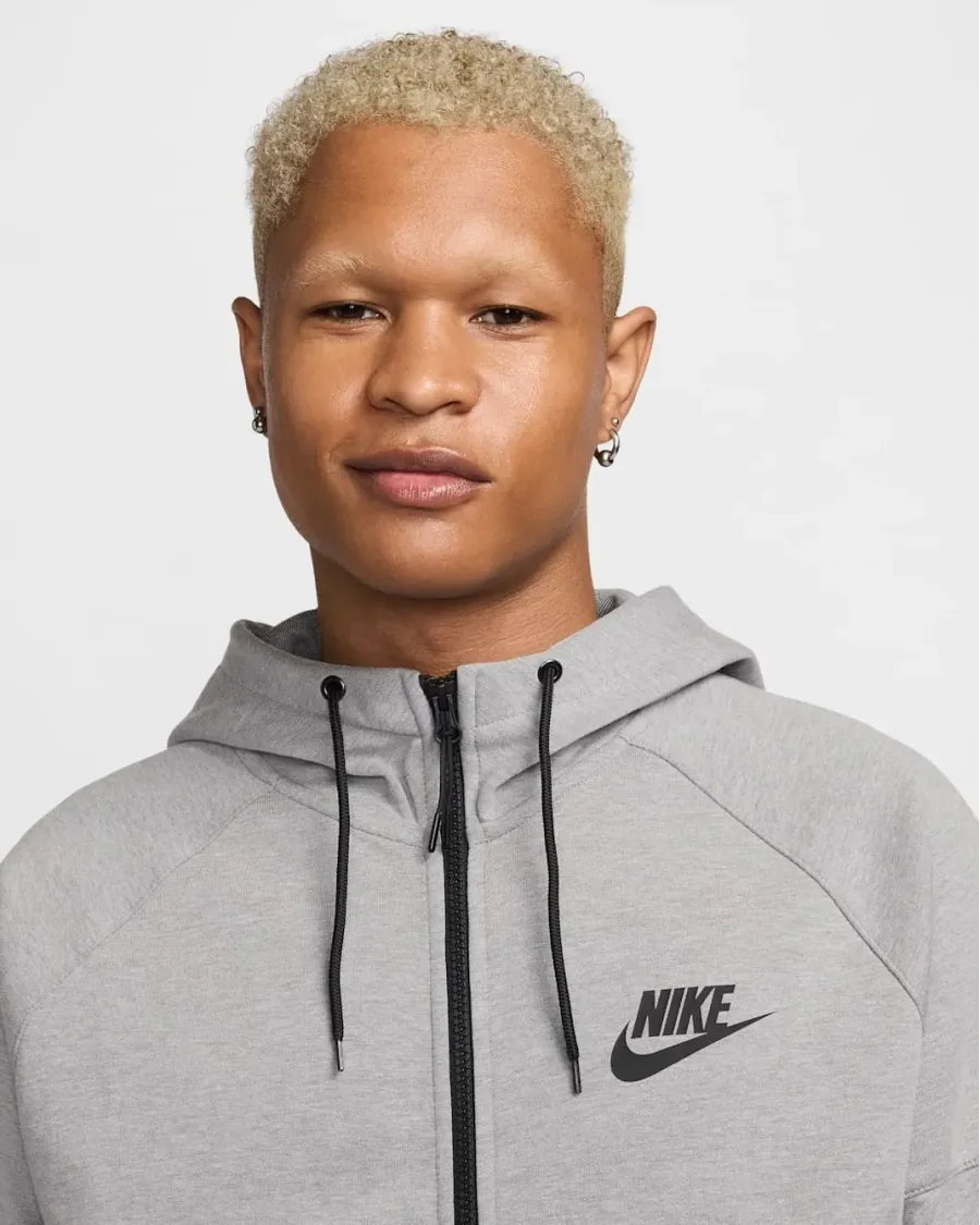 Костюм Nike Sportswear Tech Essentials Fleece Joggers DD5293-002_DD5284-002