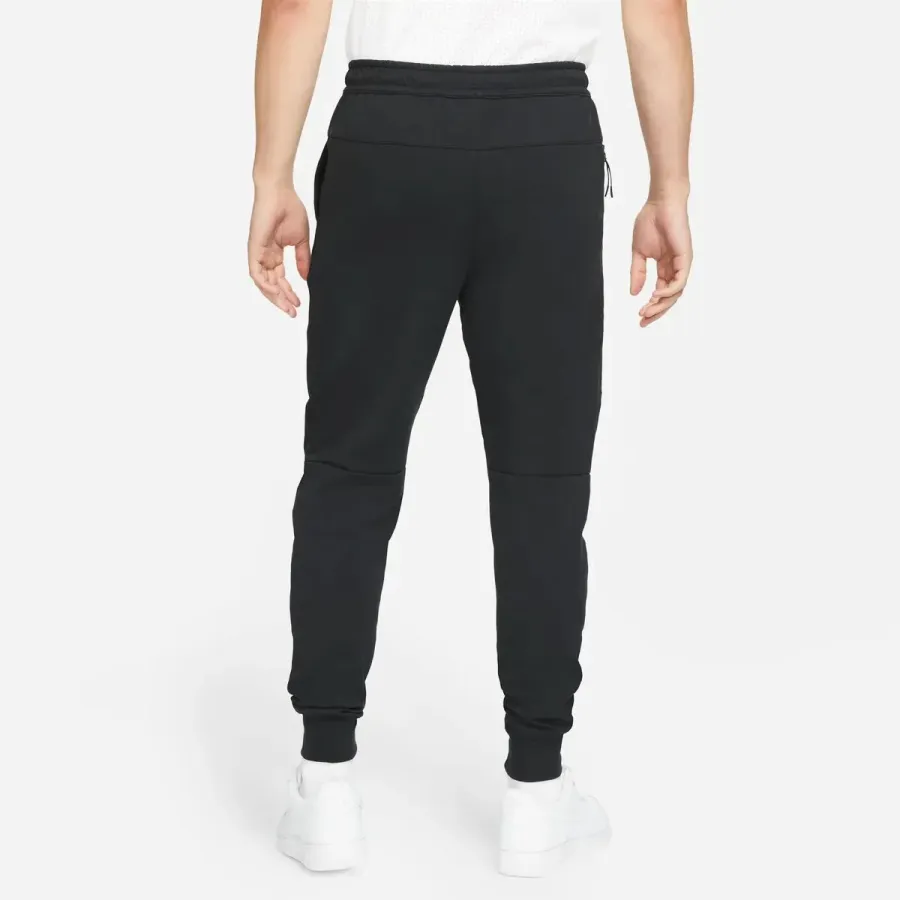 Штани Nike Sportswear Tech Essentials Fleece Joggers DD5293-010
