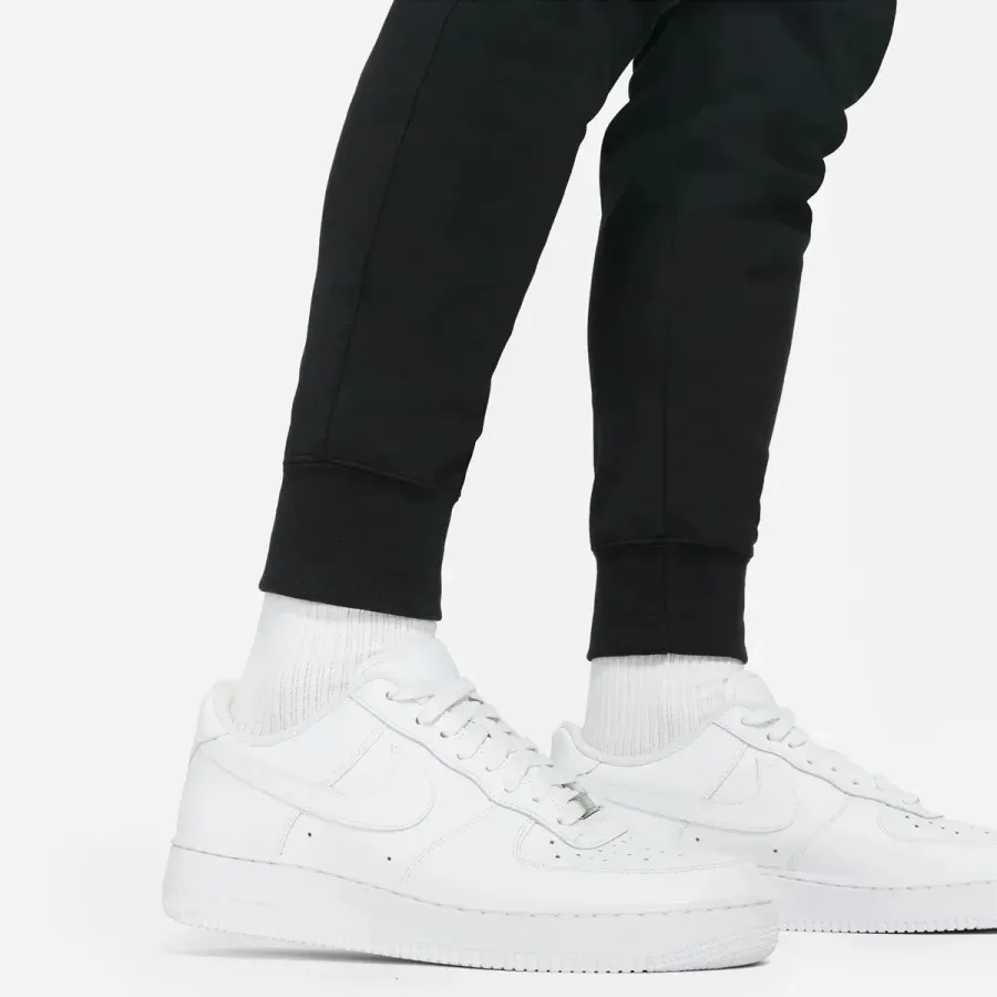 Штани Nike Sportswear Tech Essentials Fleece Joggers DD5293-010
