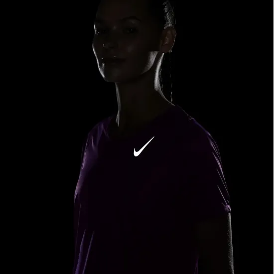 Футболка Nike Dri-FIT Race S/S Top DD5927-551