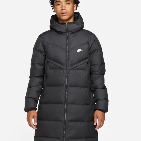 Куртка Nike Sportswear Storm-Fit Windrunner DD6788-010
