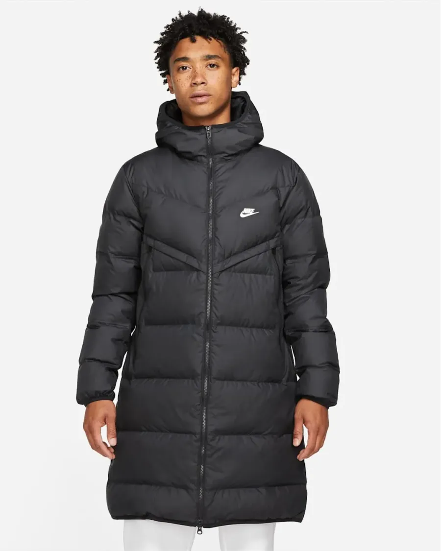 Куртка Nike Sportswear Storm-Fit Windrunner DD6788-010