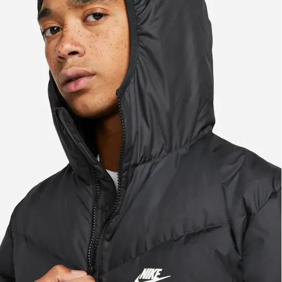 Куртка Nike Sportswear Storm-Fit Windrunner DD6788-010