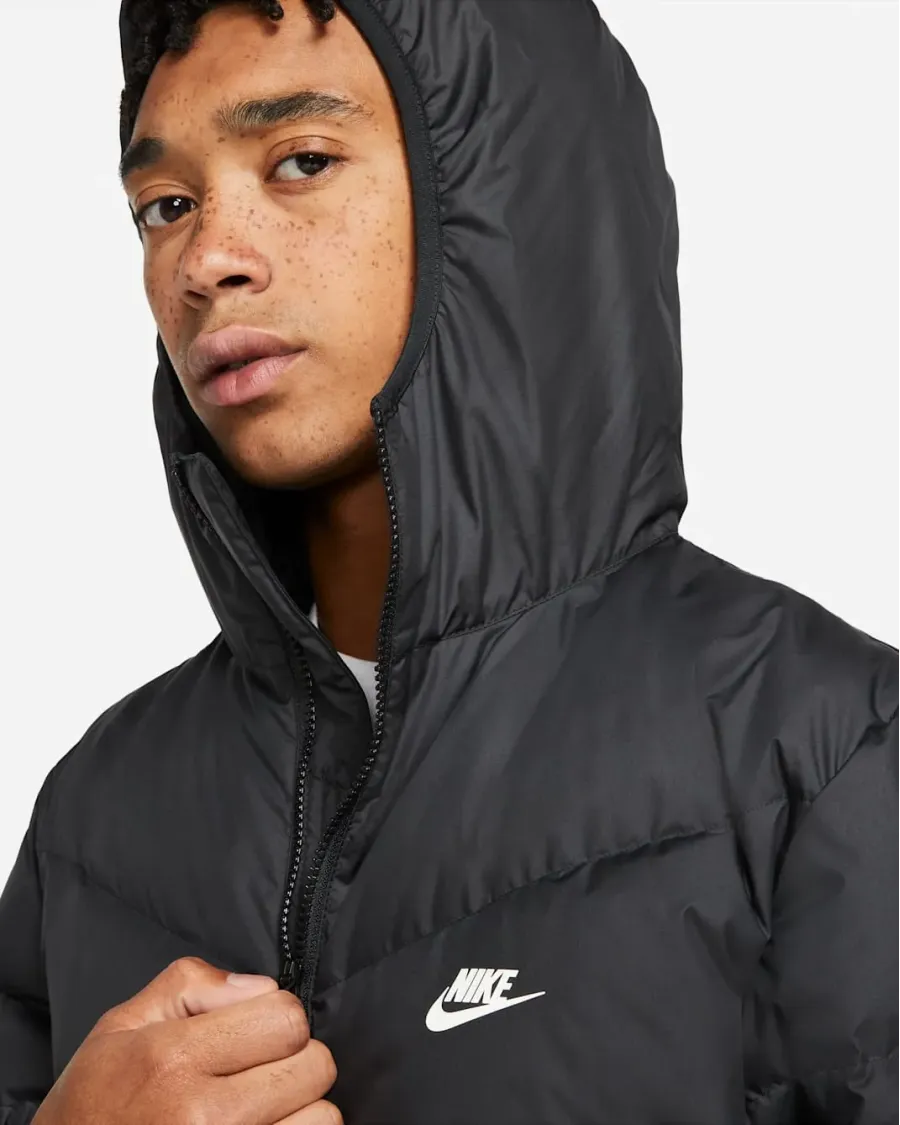 Куртка Nike Sportswear Storm-Fit Windrunner DD6788-010