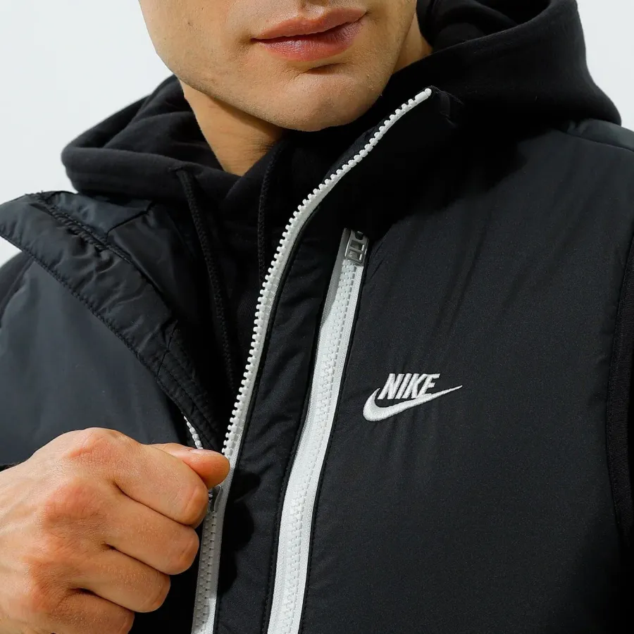 Жилетка Nike Sportswear Therma-FIT Legacy Vest DD6869-010