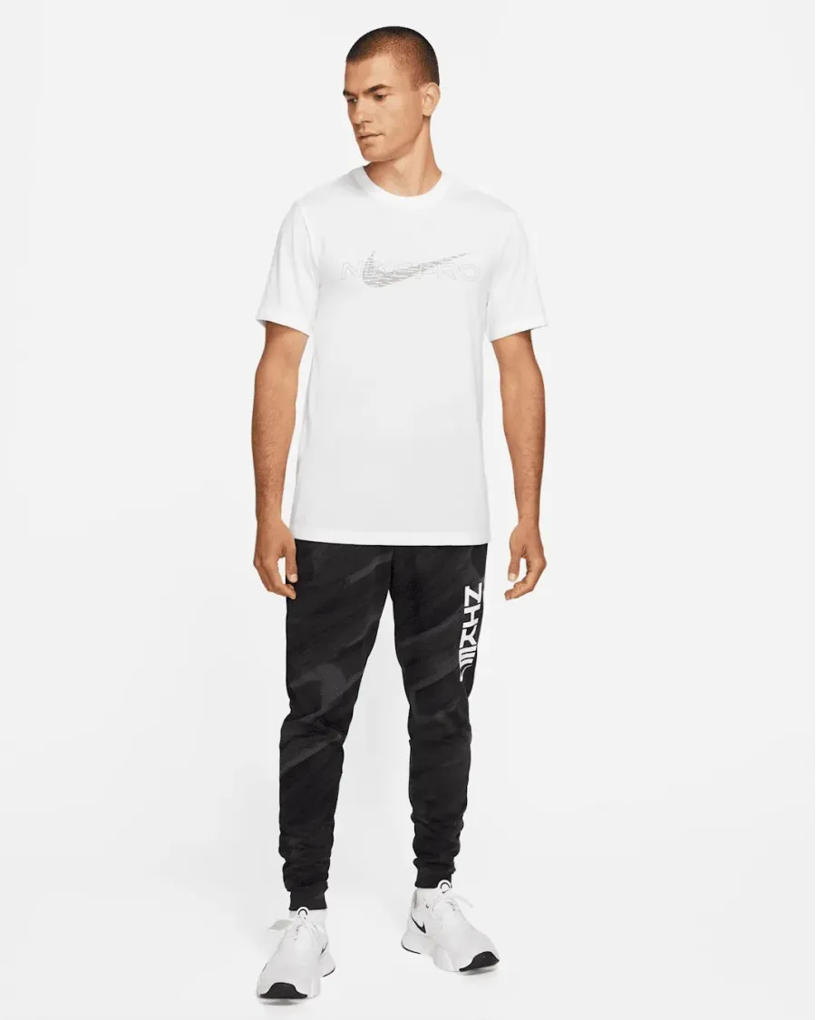Футболка Nike Dri-Fit Graphic Tee DD6883-100