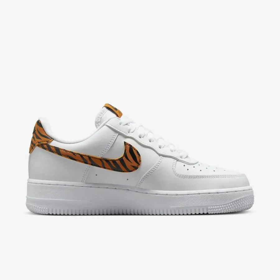 Кросівки Nike Air Force 1 '07 DD8959-108