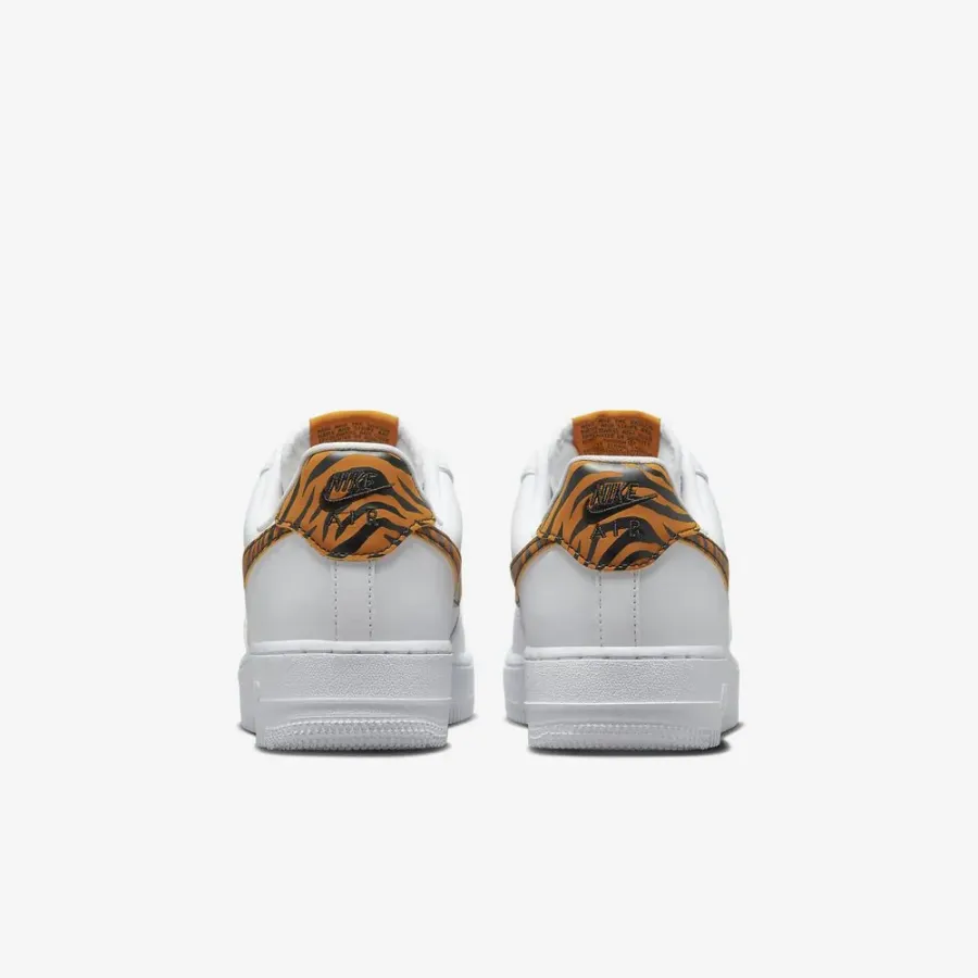 Кросівки Nike Air Force 1 '07 DD8959-108