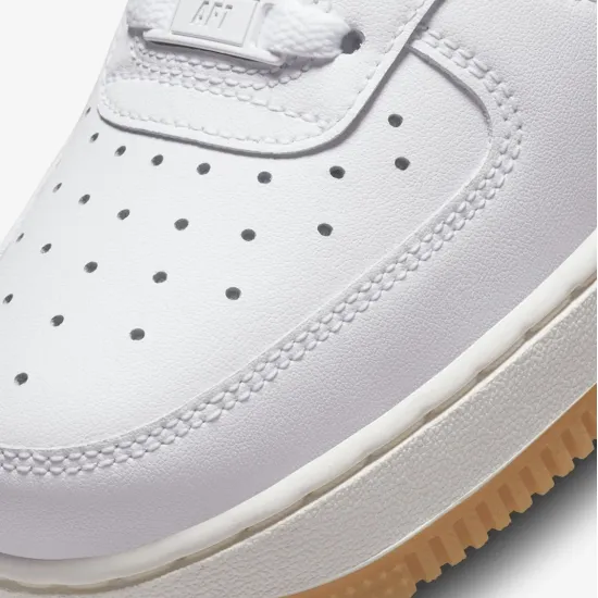 Кросівки Nike Air Force 1 '07 DD8959-110