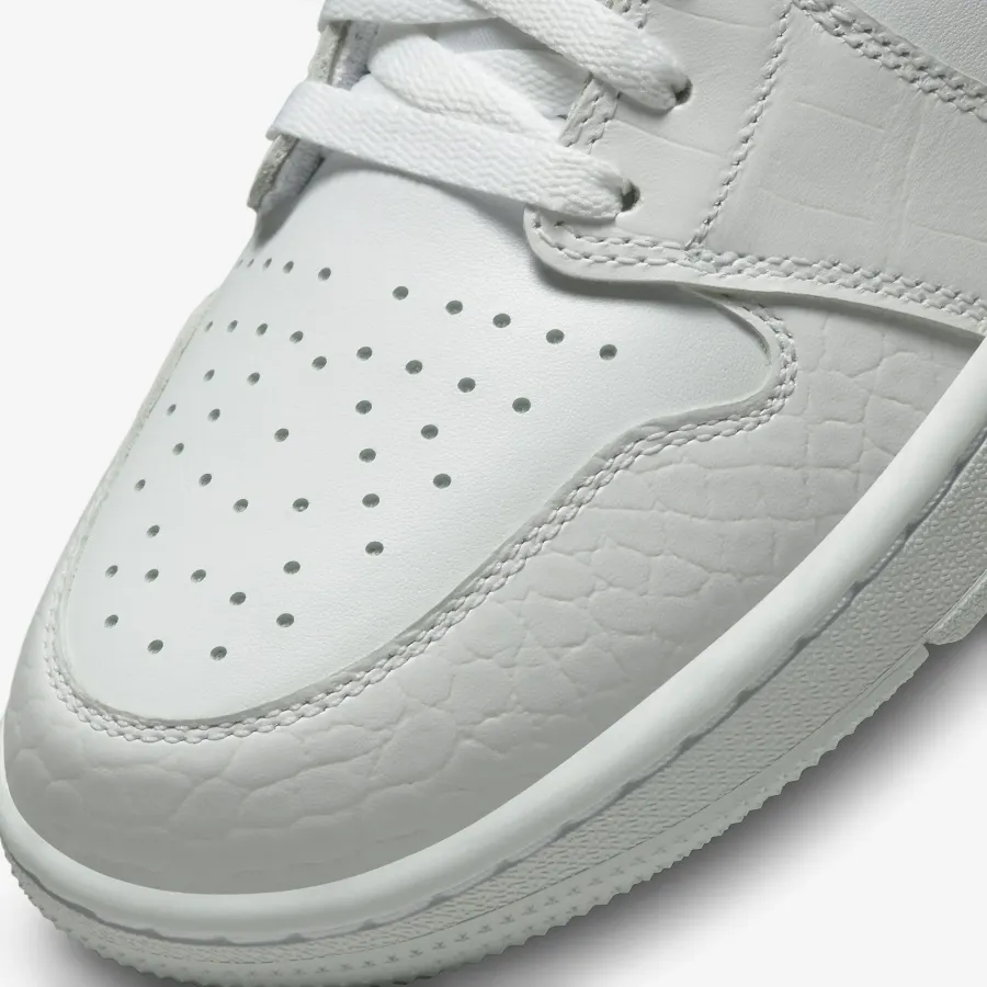Кросівки Nike Air Jordan 1 Retro Low Golf DD9315-110