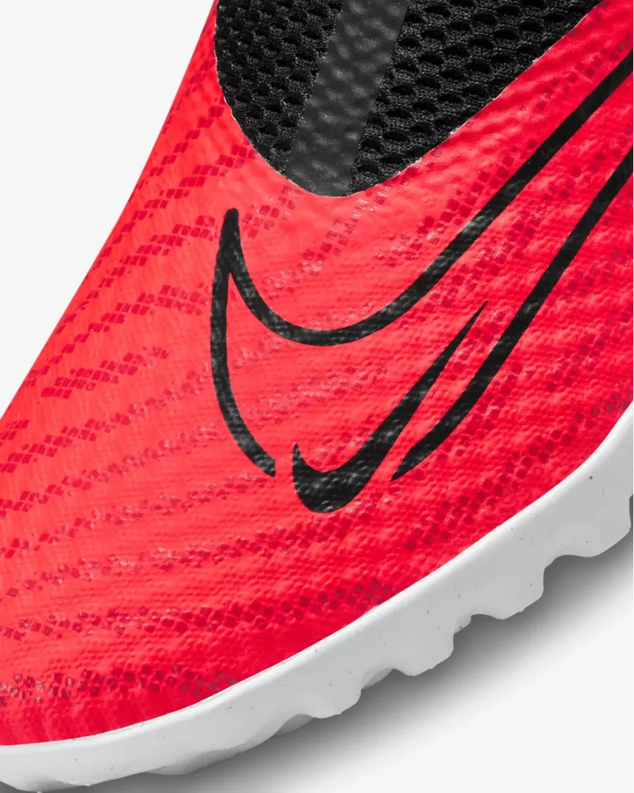 Сороконіжки Nike Phantom GX Academy DF TF DD9476-600