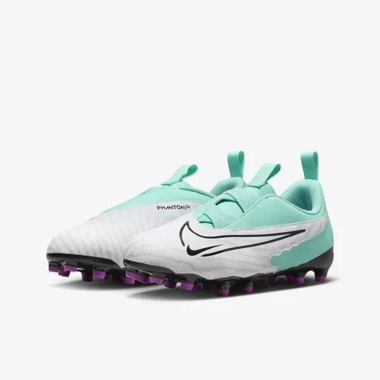 Бутси Nike Phantom GX Academy FG/MG DD9549-300