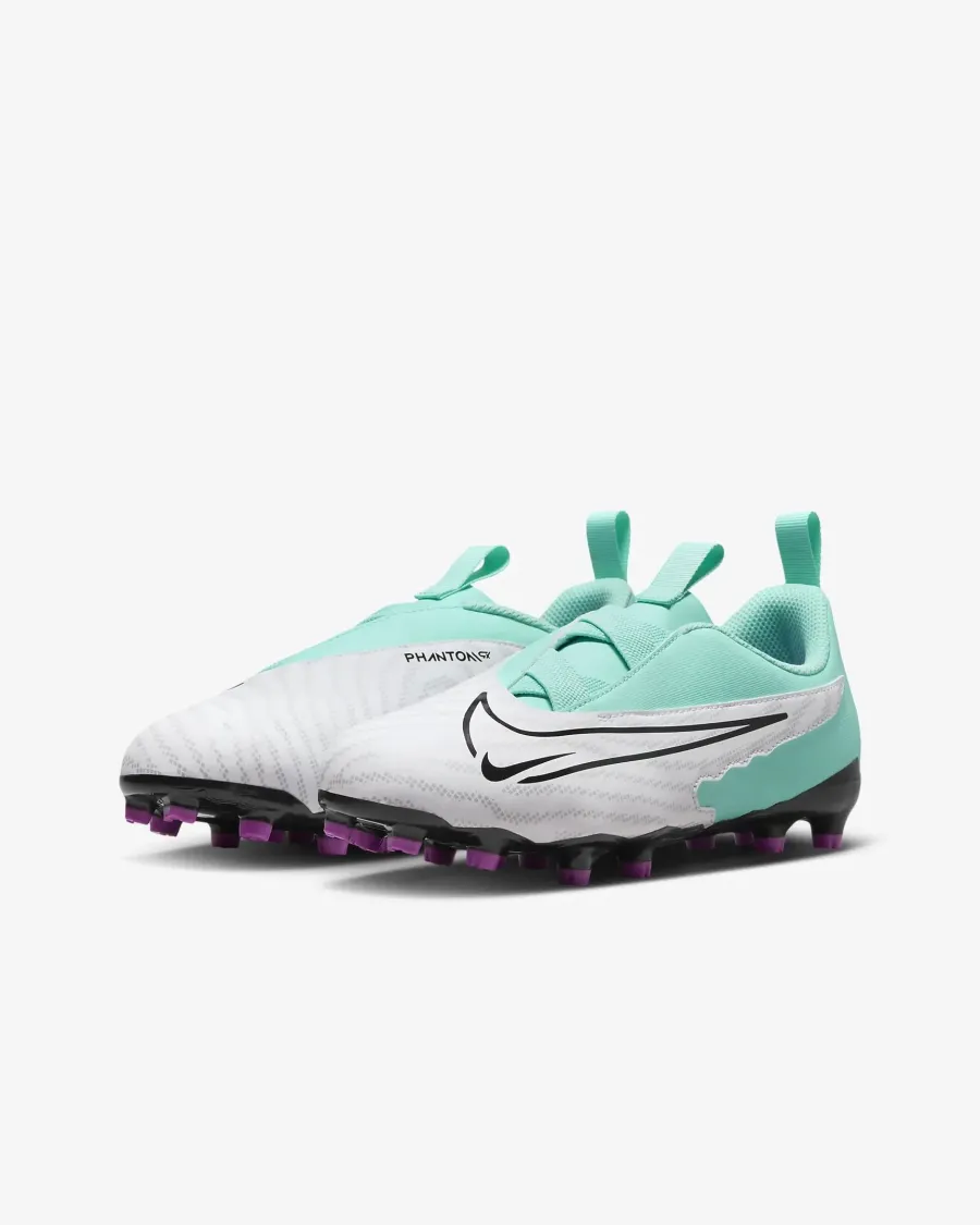 Бутси Nike Phantom GX Academy FG/MG DD9549-300