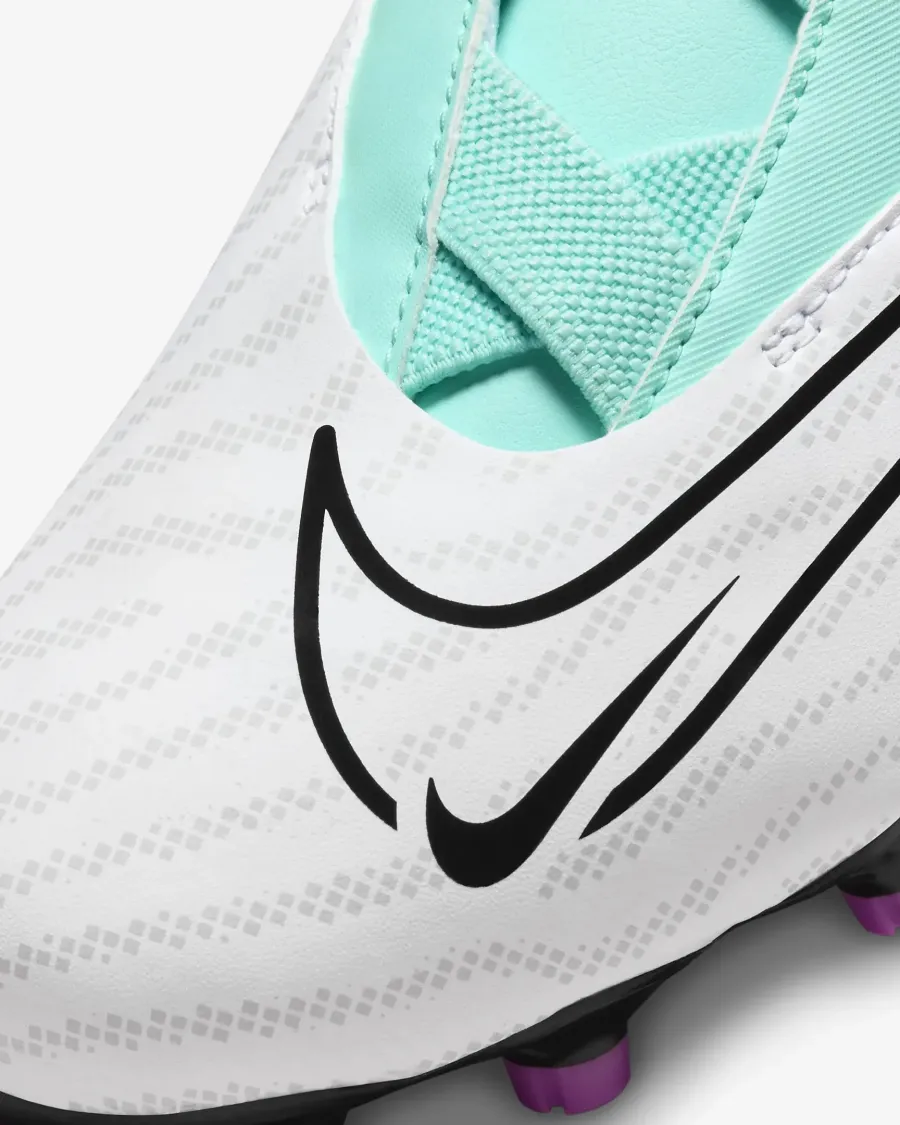 Бутси Nike Phantom GX Academy FG/MG DD9549-300