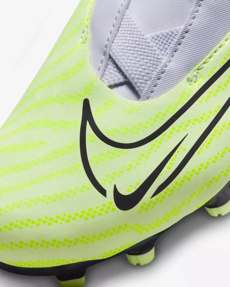 Бутси Nike Phantom GX Academy FG/MG DD9549-705