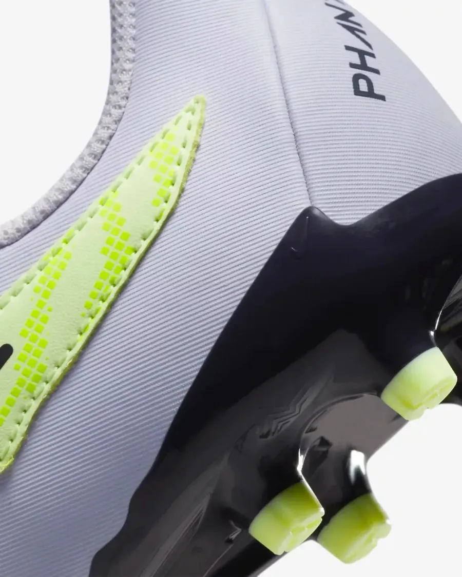 Бутси Nike Phantom GX Academy FG/MG DD9549-705