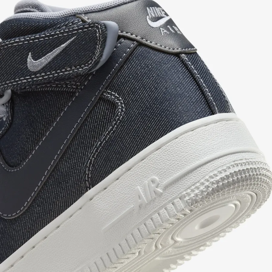 Кросівки Nike Air Force 1 '07 Mid DD9625-400