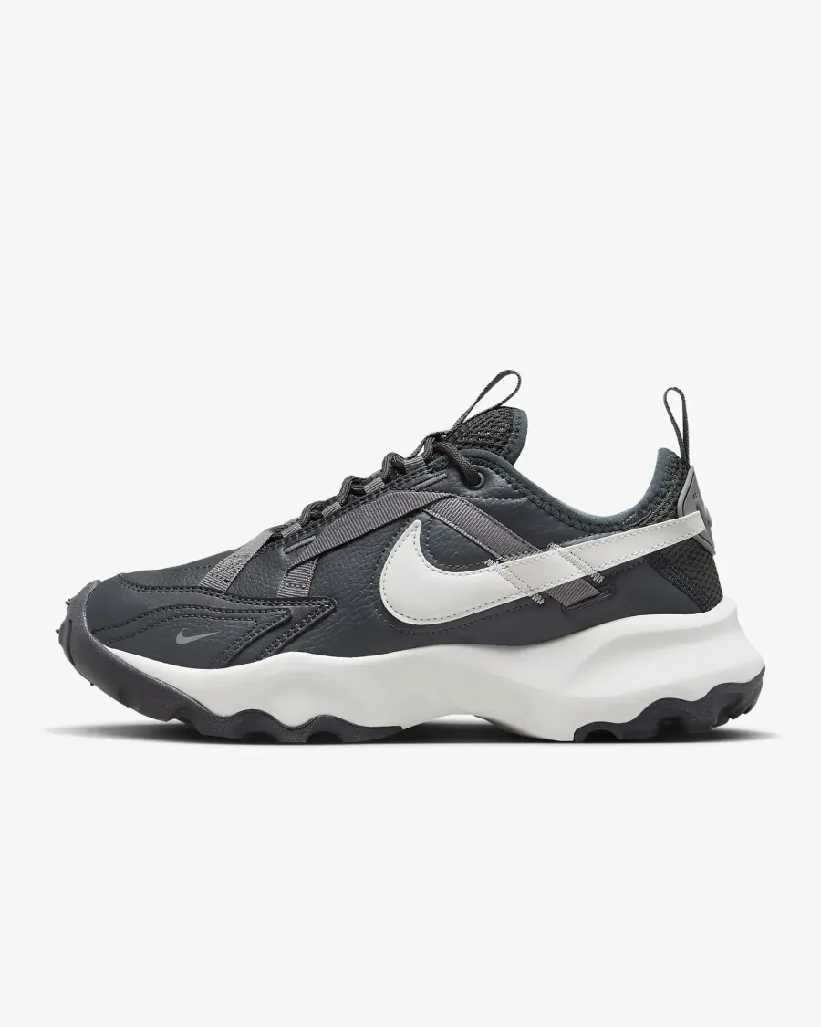 Кросівки Nike TC 7900 DD9682-001