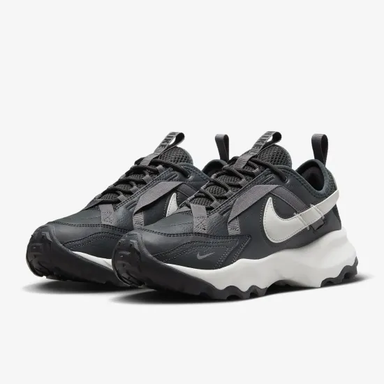 Кросівки Nike TC 7900 DD9682-001