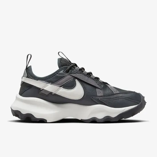 Кросівки Nike TC 7900 DD9682-001