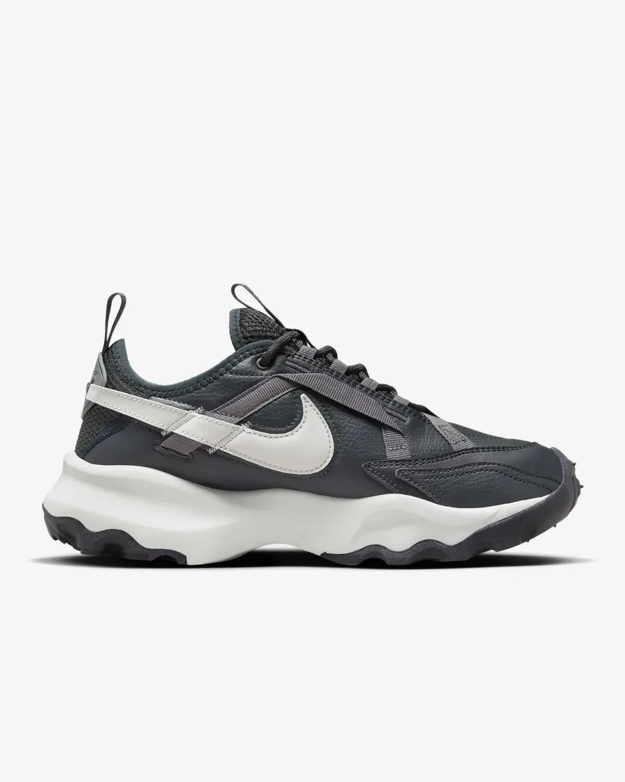 Кросівки Nike TC 7900 DD9682-001
