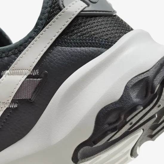 Кросівки Nike TC 7900 DD9682-001