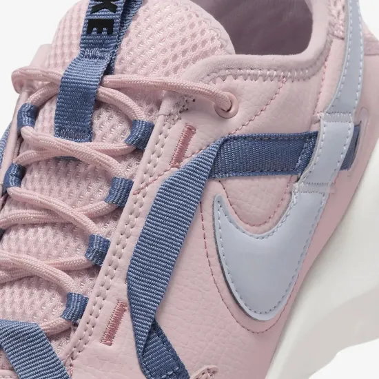 Кросівки Nike TC 7900 DD9682-002