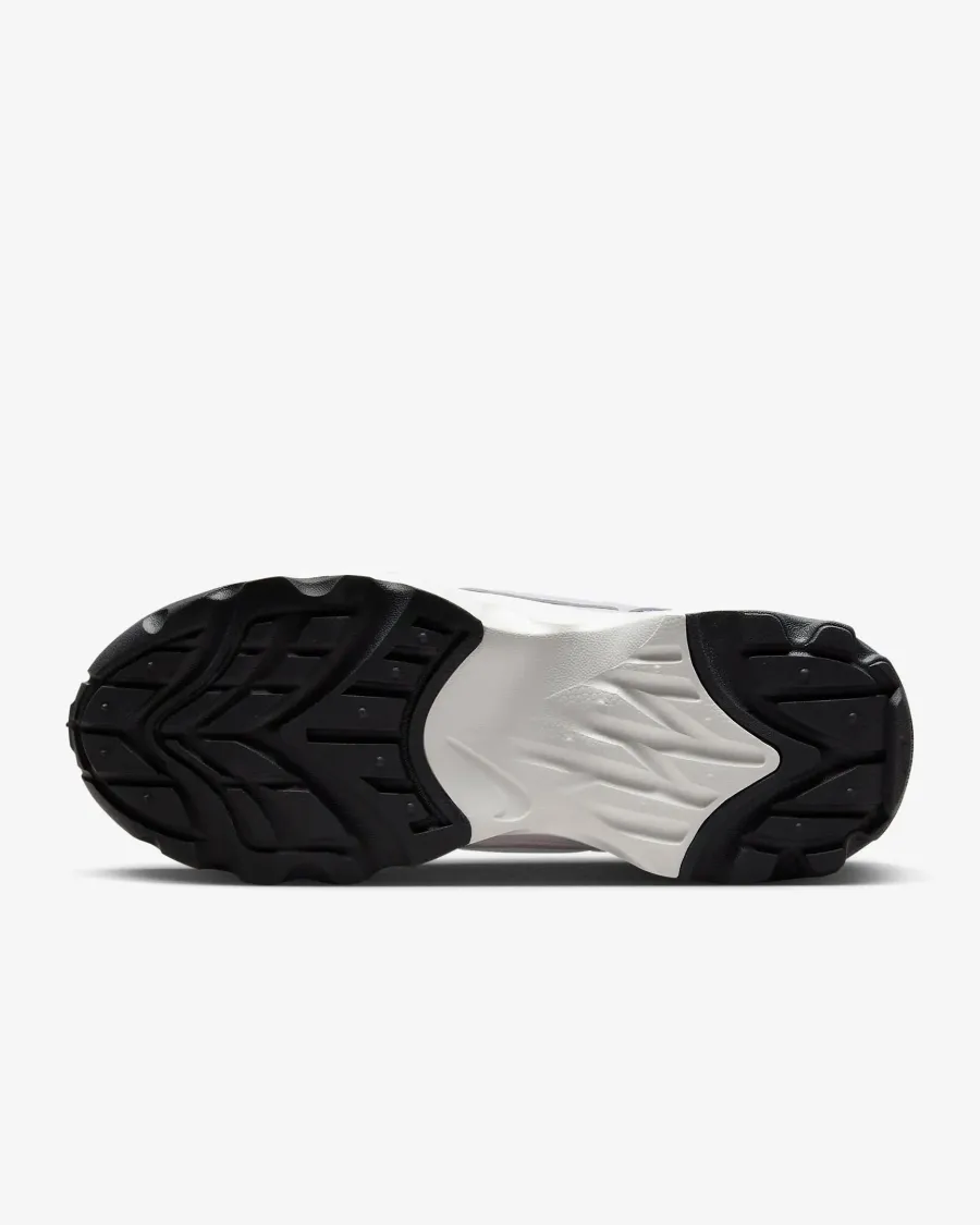 Кросівки Nike TC 7900 DD9682-002