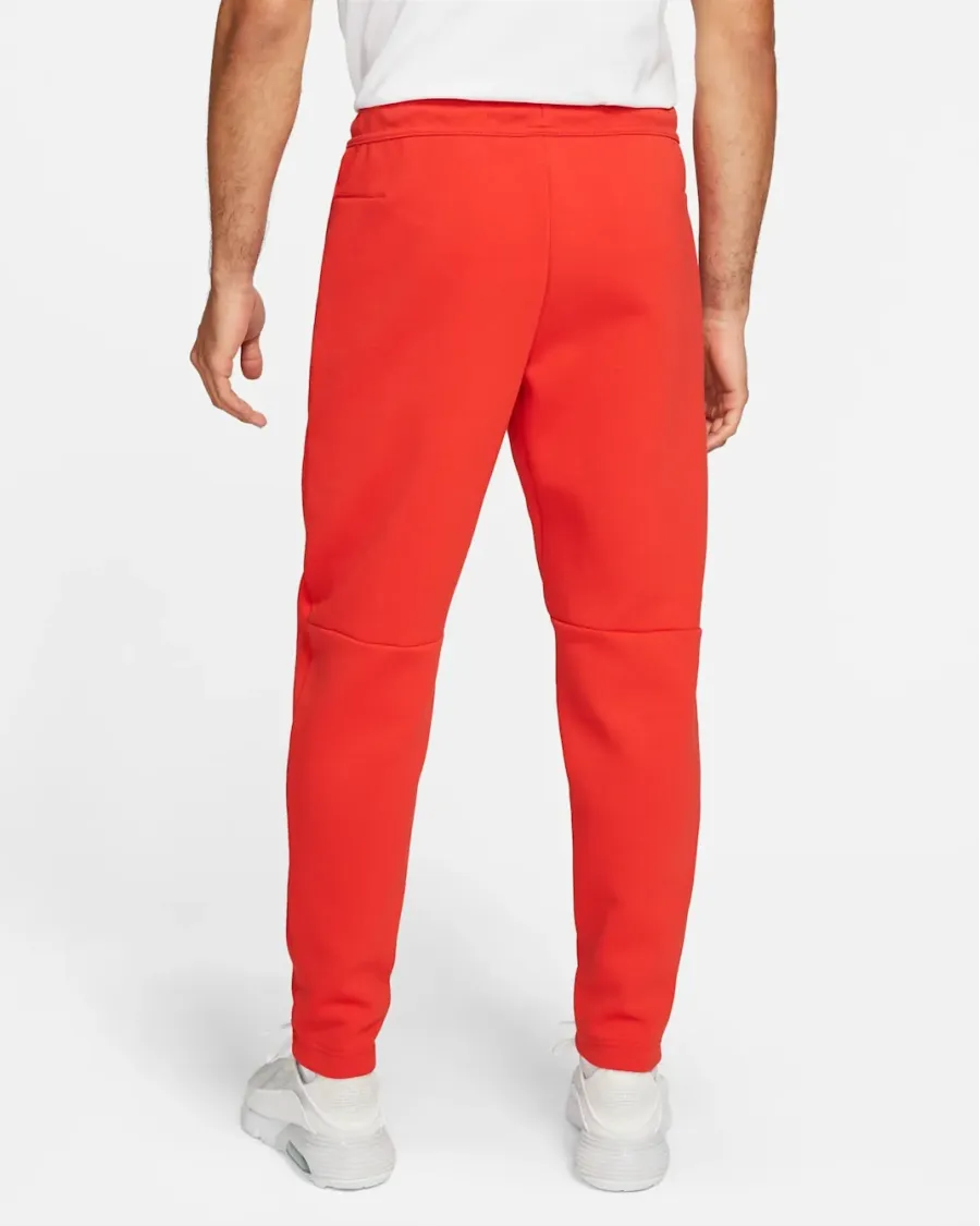Штани Nike Liverpool FC Tech Fleece DD9725-612