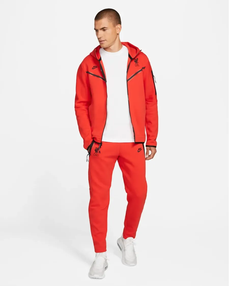 Штани Nike Liverpool FC Tech Fleece DD9725-612