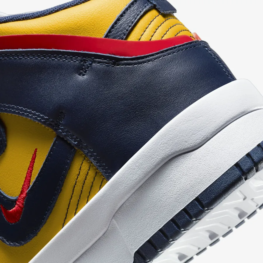 Кросівки Nike Dunk Hi Rebel DH3718-701