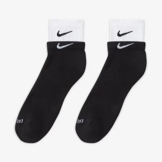 Шкарпетки Nike Everyday Plus Cushioned Training DH4058-011